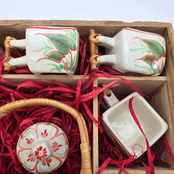 Vintage Ceramic Teapot Set Floral Dragonfly Design With Bamboo Handle je172 - Picture 4 of 16